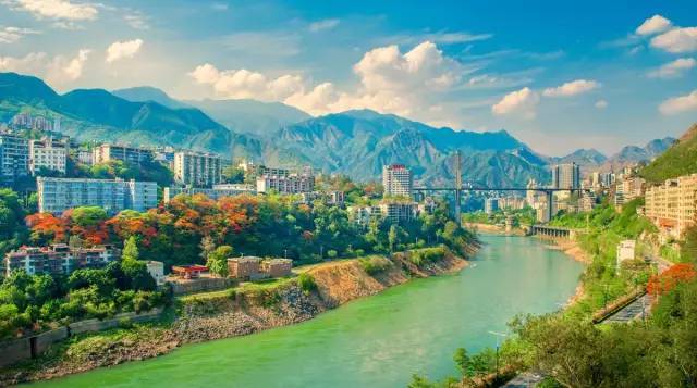 四川,美食、友情与家的温馨日常故事